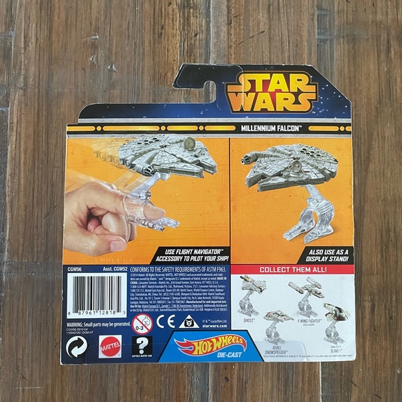 Hot Wheels Star Wars OG Millennium Falcon Flight Navigator Ship NEW! HTF - Picture 5 of 6